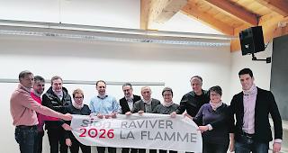 Klare Position. Die amtierenden acht Gemeindepr&auml;sidenten, die Vizepr&auml;fektin und der Pr&auml;fekt des Bezirks Goms sowie der kantonale Delegierte der Olympischen Winterspiele, Ralf Kreuzer, (rechts aussen) wollen die Spiele ins Wallis holen. 