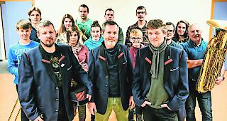 Konzertpause in Sicht. &laquo;Walliser Seema&raquo; mit der Albiner Musikgesellschaft &laquo;Alpenrose&raquo;: Das gemeinsame Visper Konzert sei ihr letztes f&uuml;r l&auml;ngere Zeit, sagt &laquo;Seema&raquo; Jean-Marc Briand. 