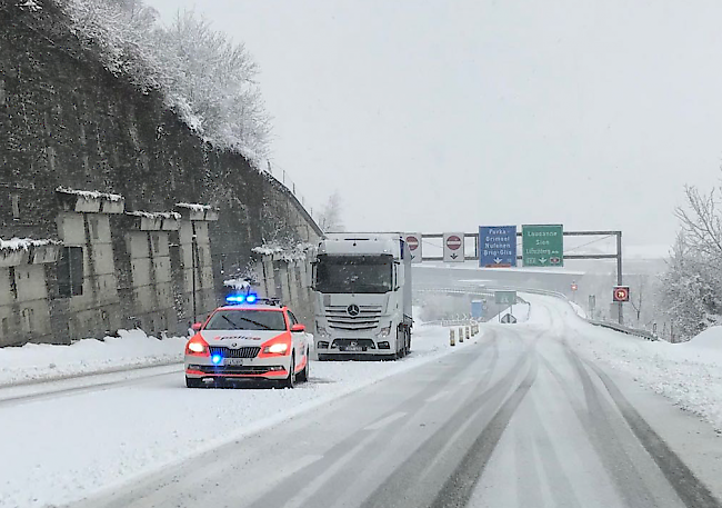 Der Simplonpass ist für alle Fahrzeuge wieder offen.