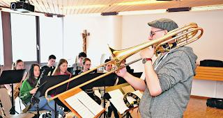 Im Takt. Louis Blaser gibt das richtige Tempo mit der Posaune vor. 