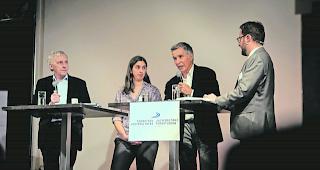 Podiumsdiskussion. Iwar Werlen, Christina Sp&auml;ti und Luzius Theler (von links). 