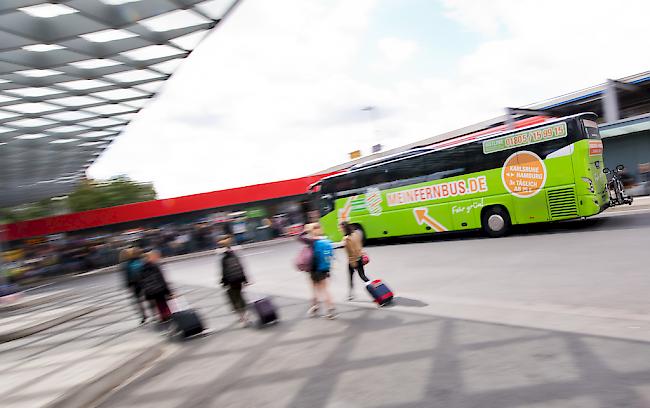 Flixbus im Einsatz. Das Unternehmen testet Kameras gegen Drogenschmuggel.