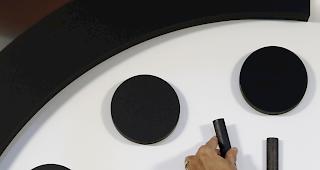 Vorgestellt. Die &laquo;Weltuntergangsuhr&raquo; steht erstmals seit 1953 wieder auf zwei Minunten vor zw&ouml;lf.