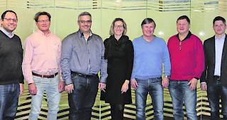Verwaltungsrat und Gesch&auml;ftsf&uuml;hrung. Von links: Diego Flaviano, Norbert Zuber, J&ouml;rg Sol&egrave;r, Stefanie Zimmermann, Rolet Gruber, Dr. Philipp Teysseire und Samuel Wyer. 