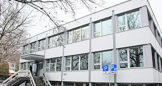 Geduld gefragt. Das Grundbuchamt Brig braucht aktuell f&uuml;r die Erledigung von Hand&auml;nderungen rund sechs Wochen. Das strapaziert, weil ungewohnt, die Nerven. 