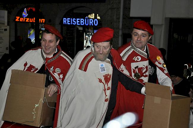 Es gibt sie noch, die Martini Zunft Vispbach, die den Umzug organisierte.