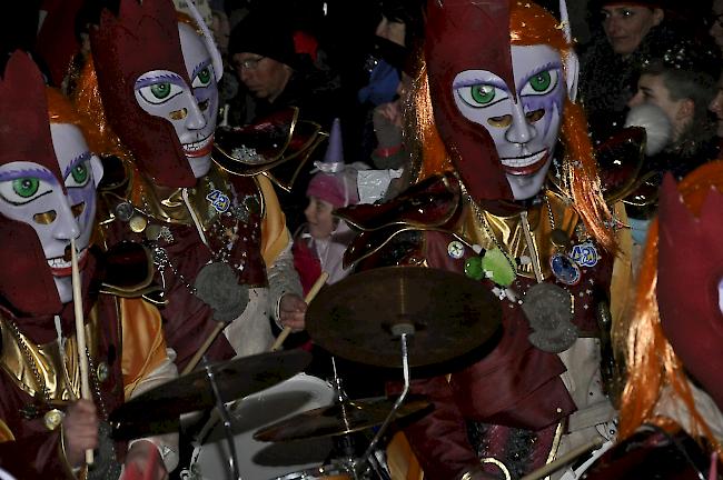 Impression des Umzugs an der Visper Fasnachtseröffnung.