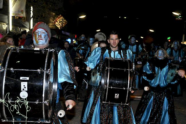 Impression des Umzugs an der Visper Fasnachtseröffnung.