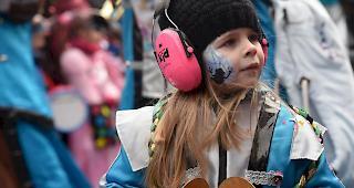 Grosses Staunen. Die Fasnacht hat die Schweiz im Bann. (Symbolbild)