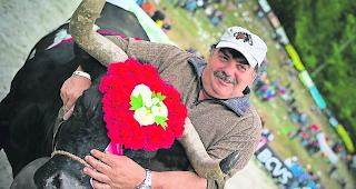 &laquo;Reine des Reines&raquo;. F&uuml;r Viktor Gsponer wurde mit dem Sieg seiner &laquo;Cobra&raquo; am Nationalen 2013 der Traum aller Eringerz&uuml;chter wahr.  