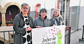 Bereits im Trockenen? FDP, SP, die Oberwalliser C-Parteien, die Gr&uuml;nen sowie der Staats- und der Grosse Rat empfehlen ein zweifaches Ja. Madeleine Kuonen-Eggo, Lina Hosennen-Fux und Iris K&uuml;ndig Stoessel (von links) werben weiter f&uuml;r die Totalrevision der Verfassung. 