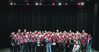 Wollen das olympische Feuer entfachen. Die Vertreter des Komitees &laquo;Sion 2026 JA&raquo; sind &uuml;berzeugt: Olympische Winterspiele k&ouml;nnen der Walliser Wirtschaft vor, w&auml;hrend und nach den Wettk&auml;mpfen wichtige Impulse geben. 