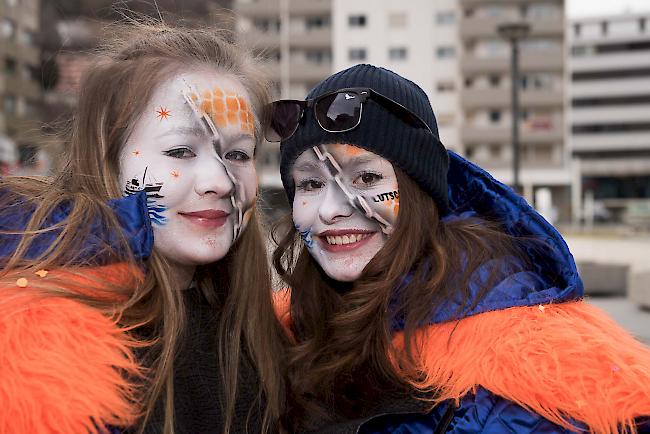 Jeanine Millius (18) und Elena In-Albon (18), Balianos, Baltschieder.