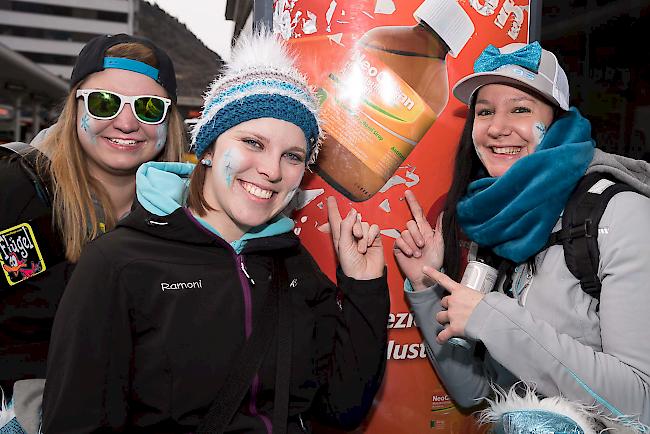 Micha (28), Ramona (24) und Carmen (26), Mangepan, Mörel.