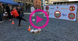 Martin Andermatt als Torwandsch&uuml;tze f&uuml;r das Schweizer Team.