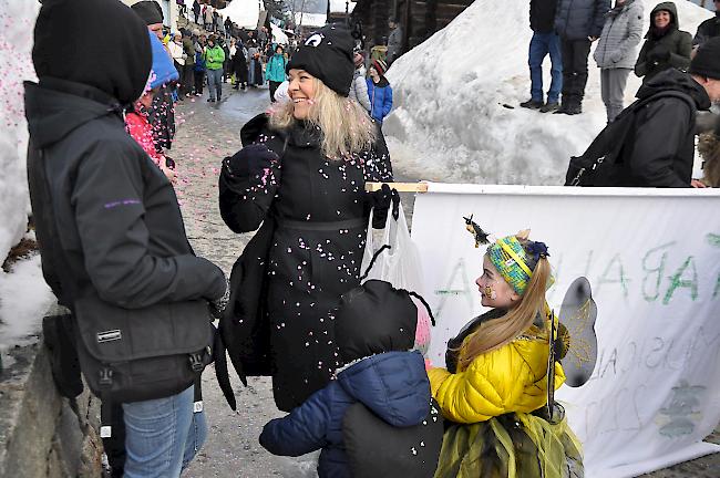 Impressionen des grossen Lötschentaler Fasnachtsumzugs.