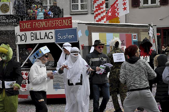 Impressionen des grossen Fasnachtsumzugs in Brig.