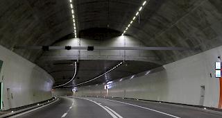 In den n&auml;chsten Tagen muss der Eyholztunnel zwei Mal gesperrt werden. 