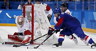 Das Eishockey-Nationalteam feiert im Olympia-Turnier den ersten Sieg.