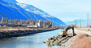 Der Walliser Grosse Rat hat am Donnerstag in zweiter Lesung die Finanzierung der dritten Rhonekorrektur verabschiedet. 