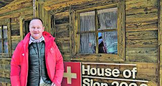 Aktiv. J&uuml;rg Stahl vor dem House of Sion 2026 in S&uuml;dkorea. F&uuml;r Stahl hat seine Reise gleich dreifachen Wert.  