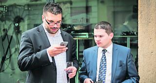 &laquo;Nein? Nein!&raquo; J&eacute;r&ocirc;me Desmeules, Co-Pr&auml;sident (links), und Fraktionschef Gr&eacute;gory Logean. 