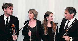 Musikalische Familie. Noah, Eliane, Elena und Paul Locher (von links): Diese musikalische Familie zeigt am Samstag in Visp ihr K&ouml;nnen.  