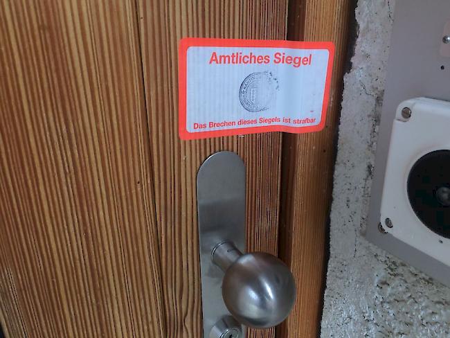 In einem Einfamilienhaus Brig ist eine tote Frau gefunden worden.