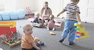 Viel zu verdienen gibt es in den Kitas im Wallis nicht. Die SP will das &auml;ndern.