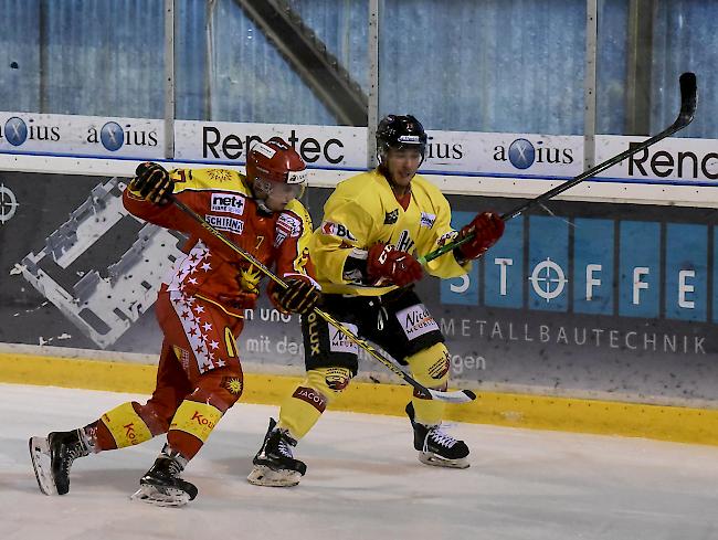 Siders und Simon Rumo (links) legen zum 2:1 in der Finalserie vor.