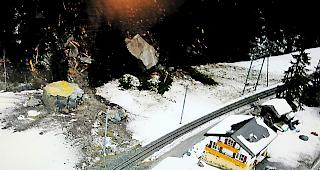 Knapp. Die Bewohner der beiden H&auml;user sind evakuiert worden.   