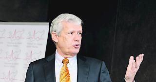 Visionen. Verwaltungsratspr&auml;sident Dominique Arlettaz und das Spital Wallis. 