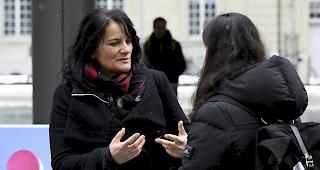 &Uuml;berzeugungsarbeit. Die Gr&uuml;ne-Nationalr&auml;tin Christine H&auml;lser kandidiert f&uuml;r die Berner Regierung.