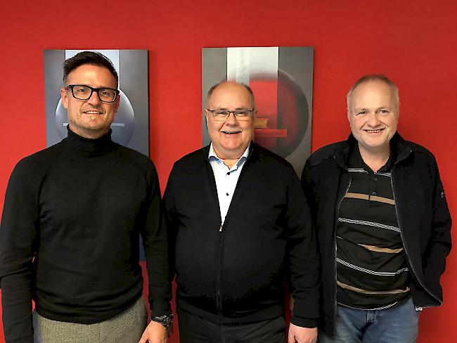 Günter Seewer, CEO Valaiscom AG, Niklaus Furger, Gemeindepräsident Visp, Andreas Wyden, Verwaltungsratspräsident Valaiscom AG