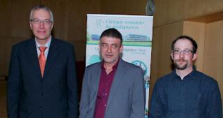 Gutes K&auml;sejahr: Gesch&auml;ftsf&uuml;hrer Cl&eacute;ment D&eacute;l&eacute;troz, Pr&auml;sident Francis Guigoz und Vizepr&auml;sident Roman Arnold (von links) an der Delegiertenversammlung der Genossenschaft Alpgold.