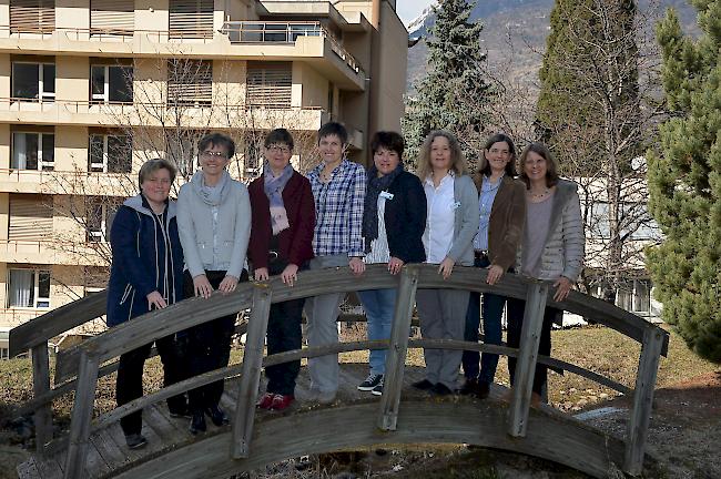 Engagiert. Der Vorstand des KFBO (v.l.): Madeleine Kronig, Gerlinda Leiggener (neu), Maria Rieder (neu), Yolanda Oggier (neu), Fabienne Pfammatter, Cornelia Fux, Barbara Schiesser (scheidende Co-Präsidentin) und Präsidentin Nicole Zenhäusern.