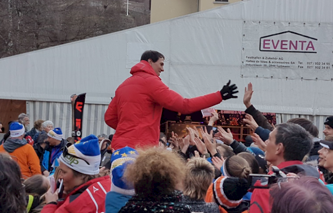 Visp bereitete am Freitag Ramon Zenhäusern am Freitag einen grandiosen Empfang.