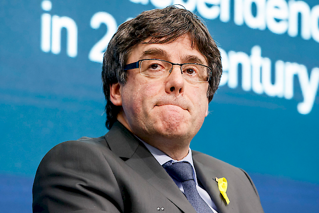 Die spanische Regierung wird die Pläne der katalanischen Separatisten zur Wahl des Regionalpräsidenten in Abwesenheit des Kandidaten Carles Puigdemont gerichtlich anfechten. 