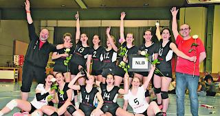 Neue Flugh&ouml;he. Das Visper Aufstiegsteam mit Trainer Marc-Antoine Boccali (hinten links) ist nicht mehr zu halten.