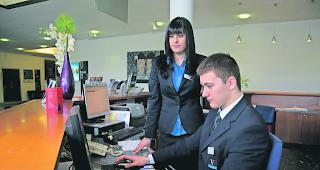 Weiter im Aufwind. 2017 wurden laut einer Studie der HES-SO Wallis fast 40 Prozent aller Hotelbuchungen in der Schweiz online get&auml;tigt. Mit einem Anteil von 27 Prozent sind hier Booking.com und Co. klar dominierend. 