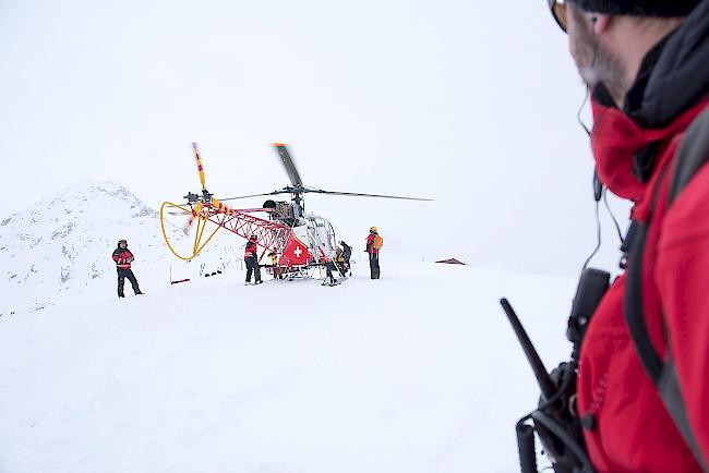 Wer sich übers Osterwochenende in die Berge begibt, muss die Gefahren permanent im Auge behalten.