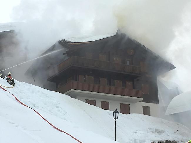 Am Chalet auf der Bettmeralp entstand erheblichen Sachschaden.