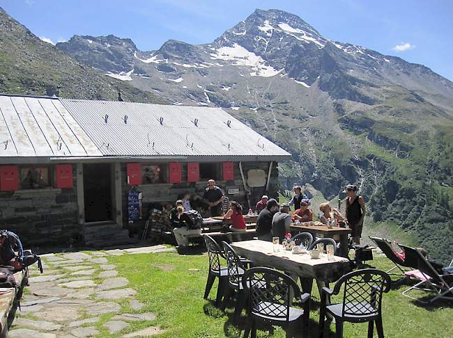 Pächterwechsel. Die neue Pächterin der Bortelhütte heisst ab diesem Sommer Irmi Chastonay. Sie übernimmt die Nachfolge von Petra Meister und René Zenklusen.