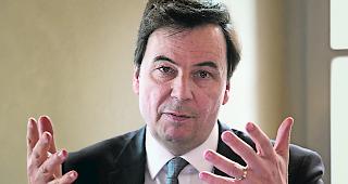 Informieren. Philippe Varone, Stadtpr&auml;sident von Sitten, l&auml;dt die Bev&ouml;lkerung an f&uuml;nf Diskussionsabende zu &laquo;Sion 2026&raquo;.  