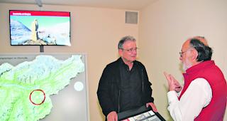 Der neue &laquo;W&auml;chterraum&raquo;. Elias Salzmann am 3D-Modell, das die Festungen im Oberwallis zeigt. Das Museum hat ab dem 2. Juni immer samstags und unter der Woche bei Gruppenanmeldungen ab zehn Personen offen.  