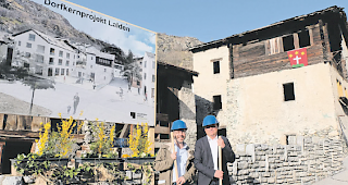 Stolz. Der Architekt Pascal Abgottspon und Laldens Gemeindepr&auml;sident Georges Schnydrig freuen sich, dass das Projekt bald in die Tat umgesetzt wird.