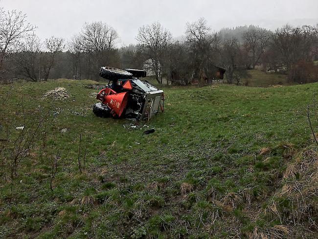 Unfall. Am Dienstagnachmittag zog sich in Birgisch ein 66-jähriger Mann bei einem Arbeitsunfall mit einem Traktor schwere Verletzungen zu.