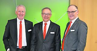 Grund zum Feiern. Rainer Mathier, Edi Kuonen und Stefan Brux (von links). 