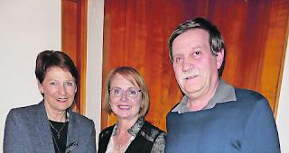 VHSO-Leitungsteam. Von links: Pr&auml;sidentin Edith Nanzer-Hutter, Gesch&auml;ftsf&uuml;hrerin Maria Grazia Andri, Aktuar Dipl. Phys. ETHZ Martin Henzen. 