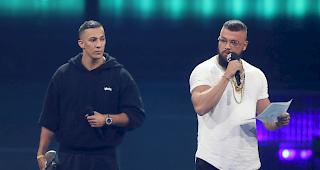 Trotz offenkundig antisemitischer Texte wurden Kollegah (r) und Farid Bang zur Echo-Verleihung zugelassen. 